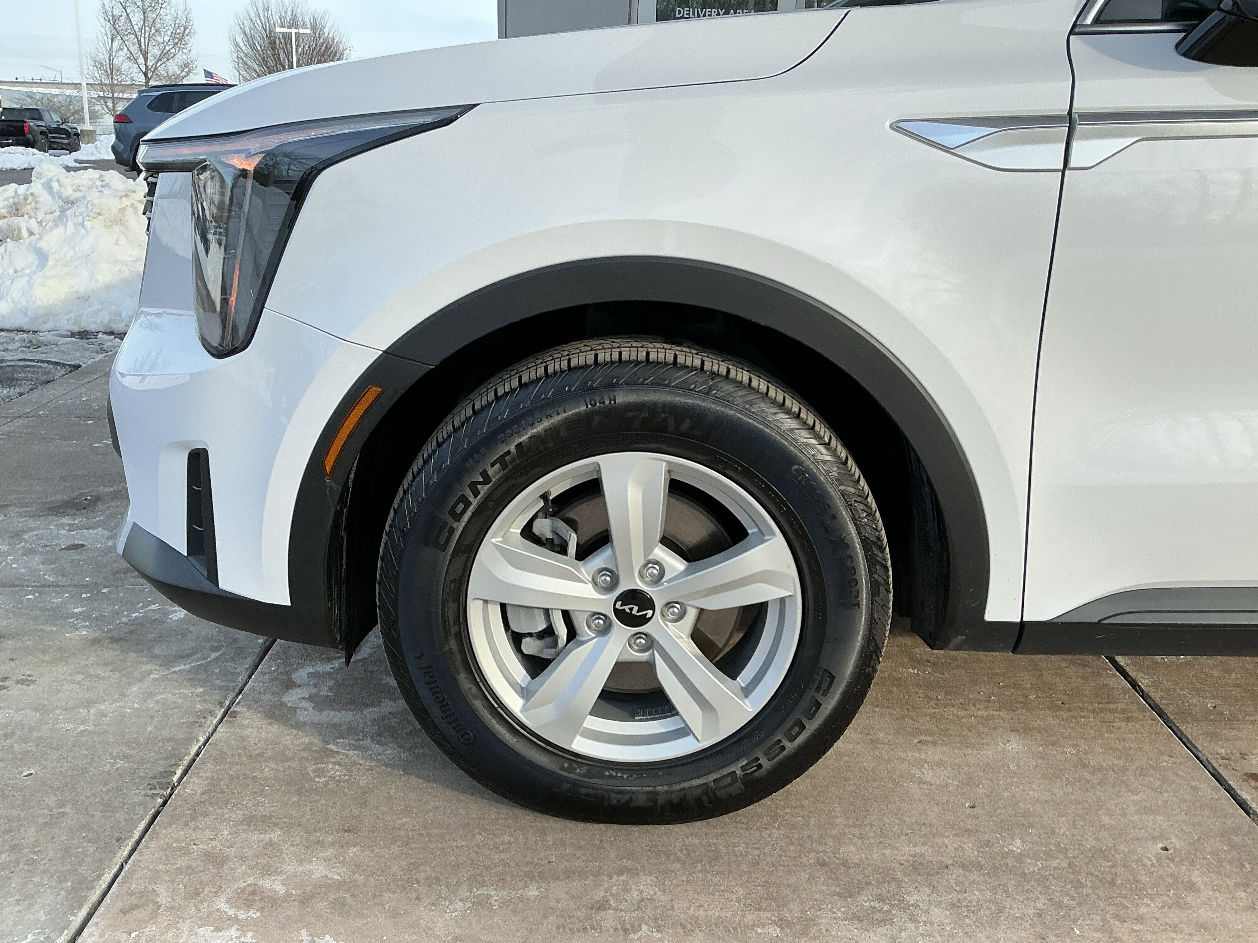 Used 2024 Kia Sorento LX image 25