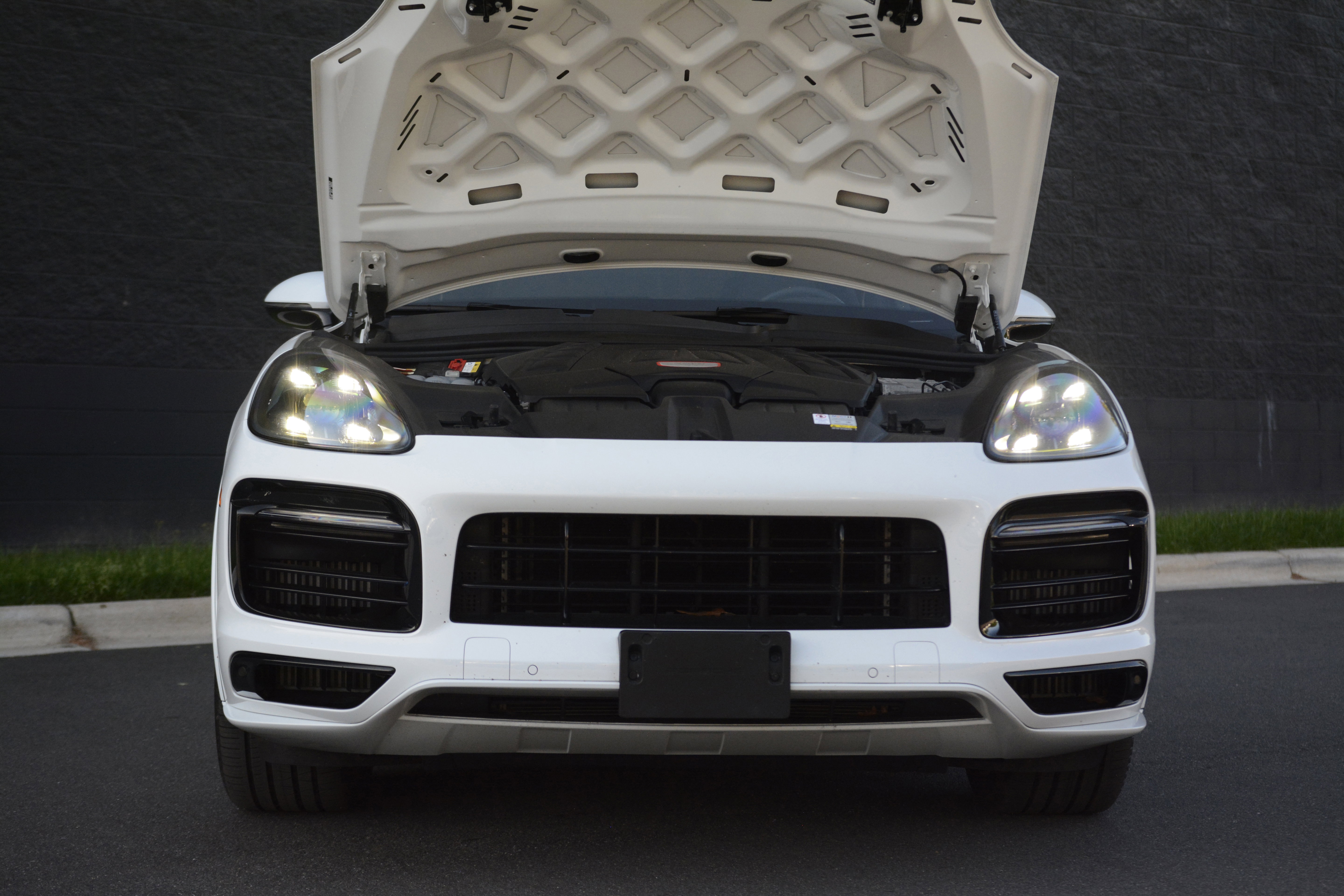 Certified 2022 Porsche Cayenne GTS AWD/4WD image 43