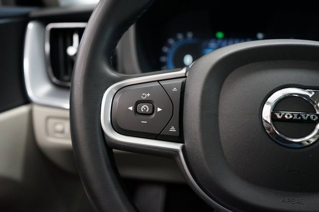 Used 2022 Volvo XC60 T8 Inscription Expression image 34