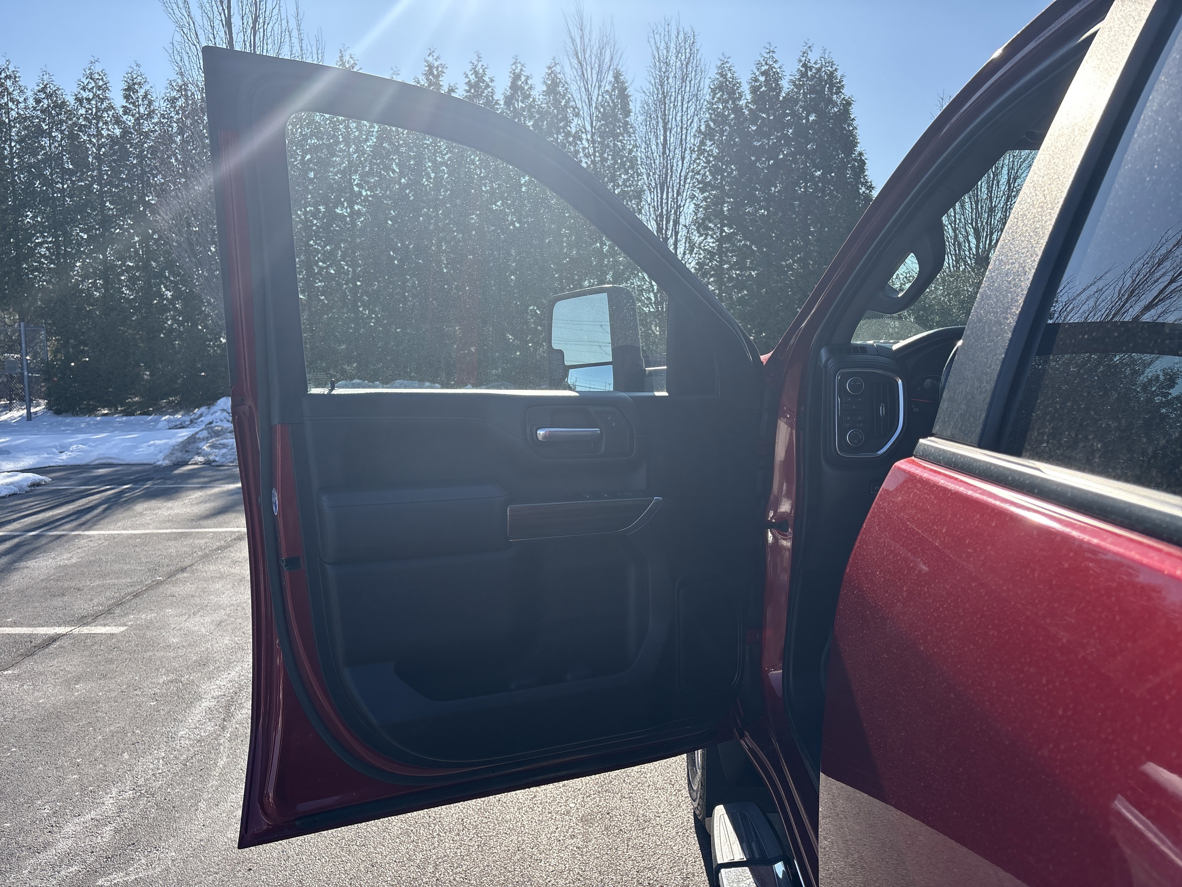 Used 2022 Chevrolet Silverado 3500 LT w/ Convenience Package image 9