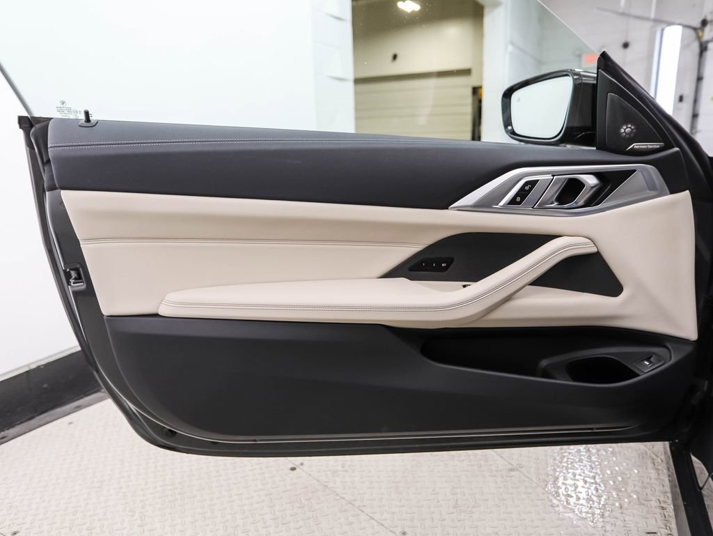 Used 2024 BMW 440i xDrive Coupe w/ Premium Package image 9