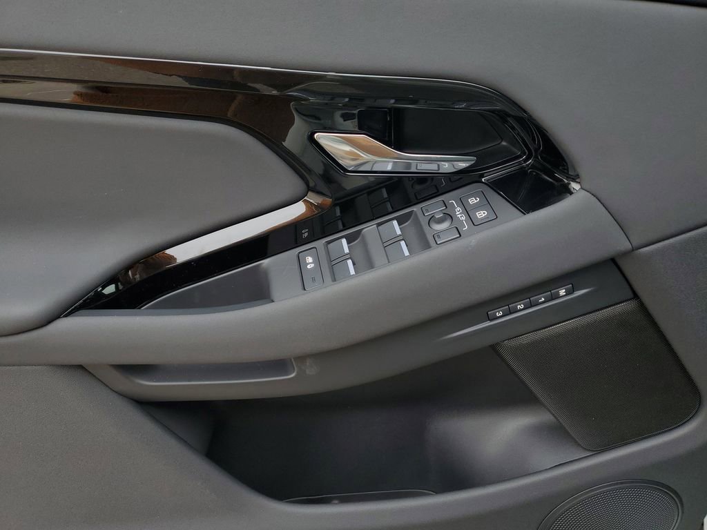 New 2026 Land Rover Range Rover Evoque S image 11