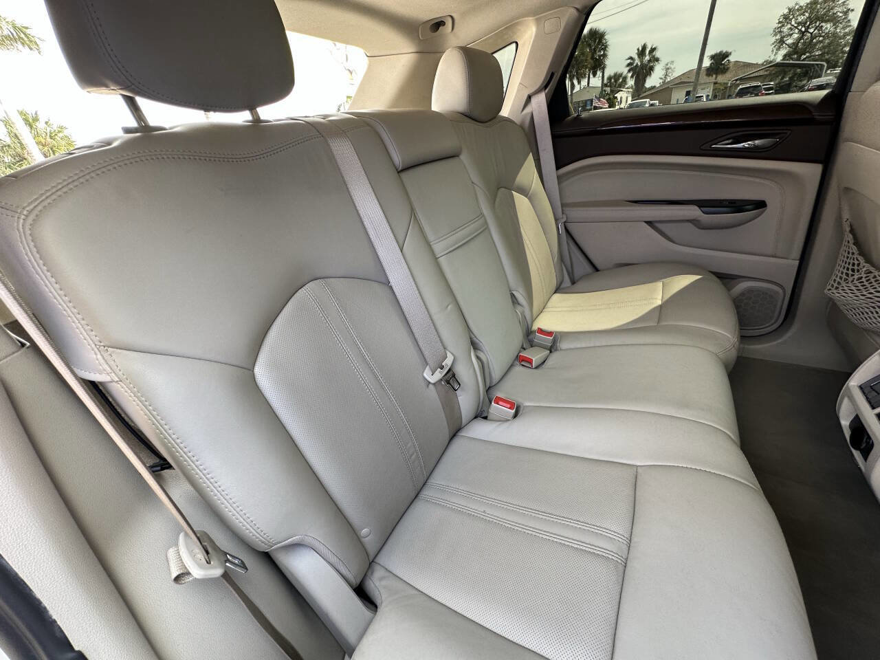 Used 2016 Cadillac SRX Luxury w/ Driver Awareness Package image 20