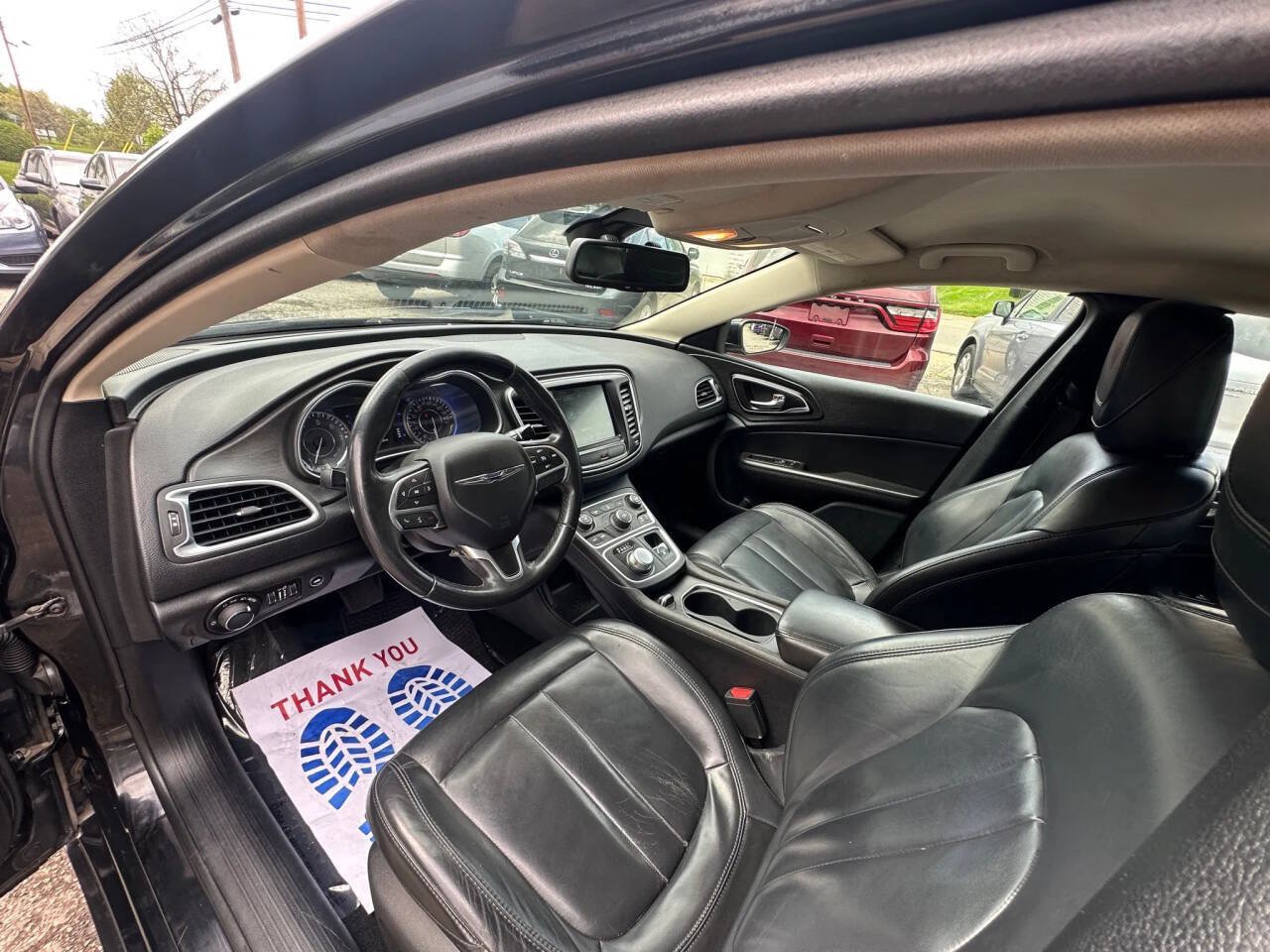 Used 2017 Chrysler 200 Limited Platinum FWD image 10