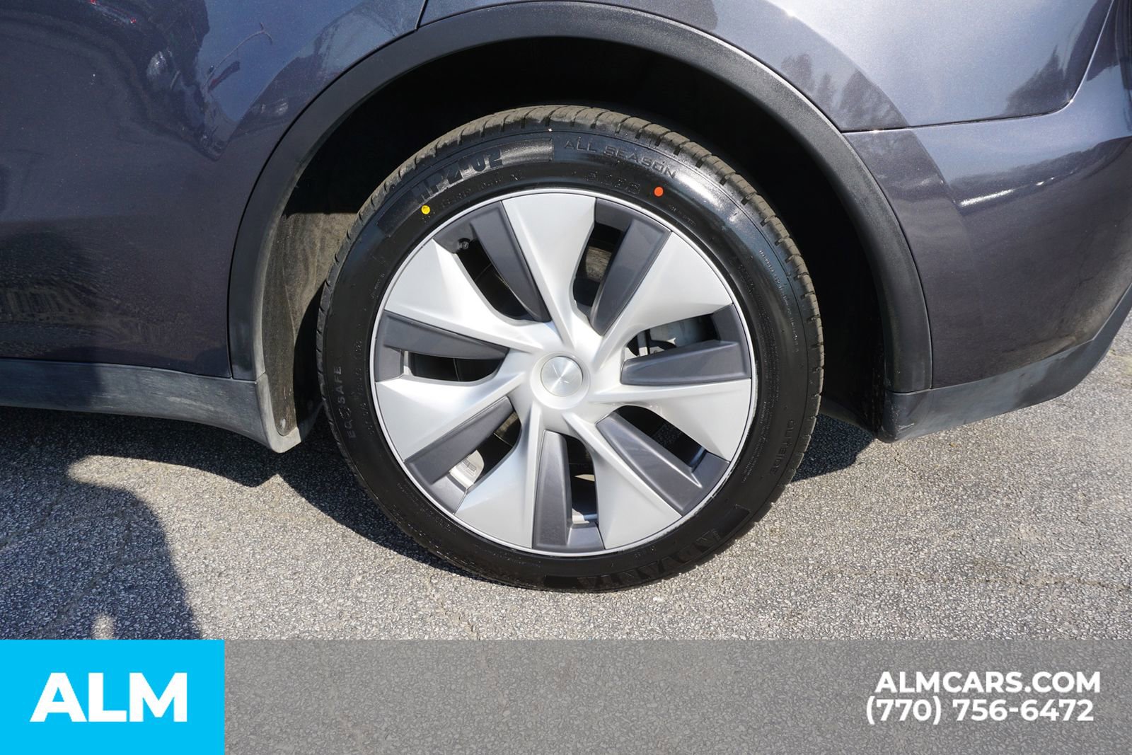 Used 2023 Tesla Model Y Long Range image 16