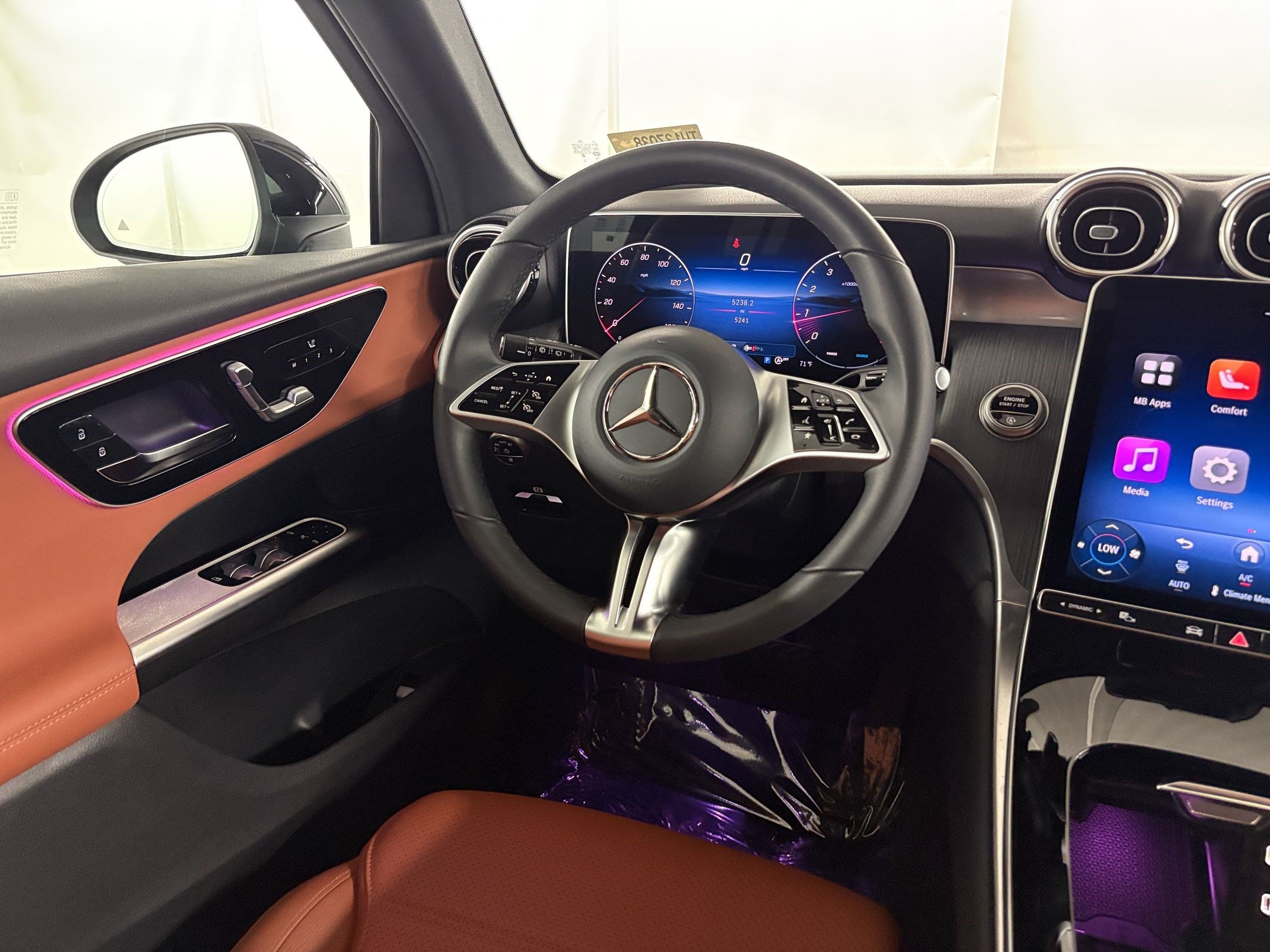 Certified 2026 Mercedes-Benz GLC 300 image 29
