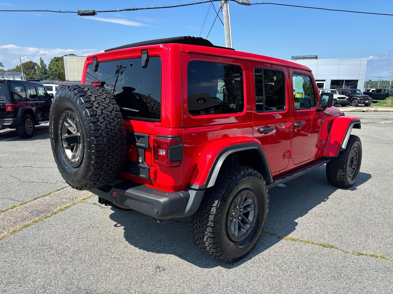 Certified 2025 Jeep Wrangler Unlimited Rubicon 392 AWD/4WD image 3