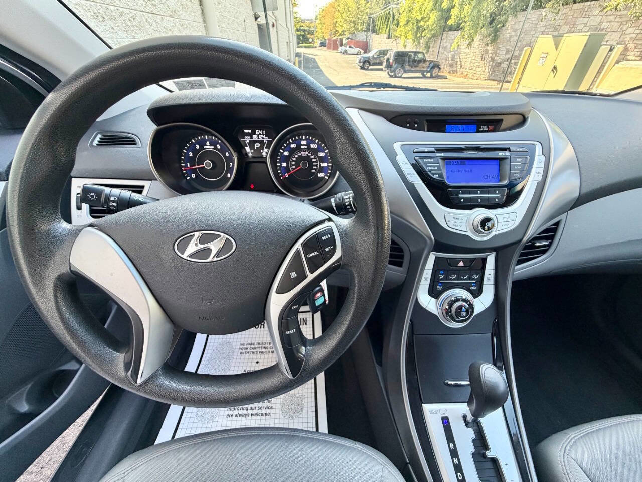 Used 2012 Hyundai Elantra GLS image 27