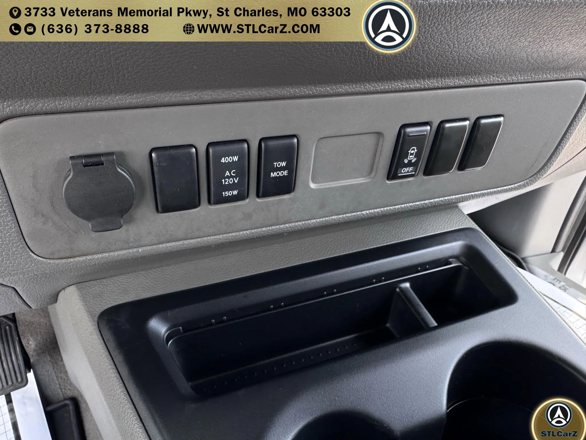 Used 2017 Nissan NV 3500 SV image 19