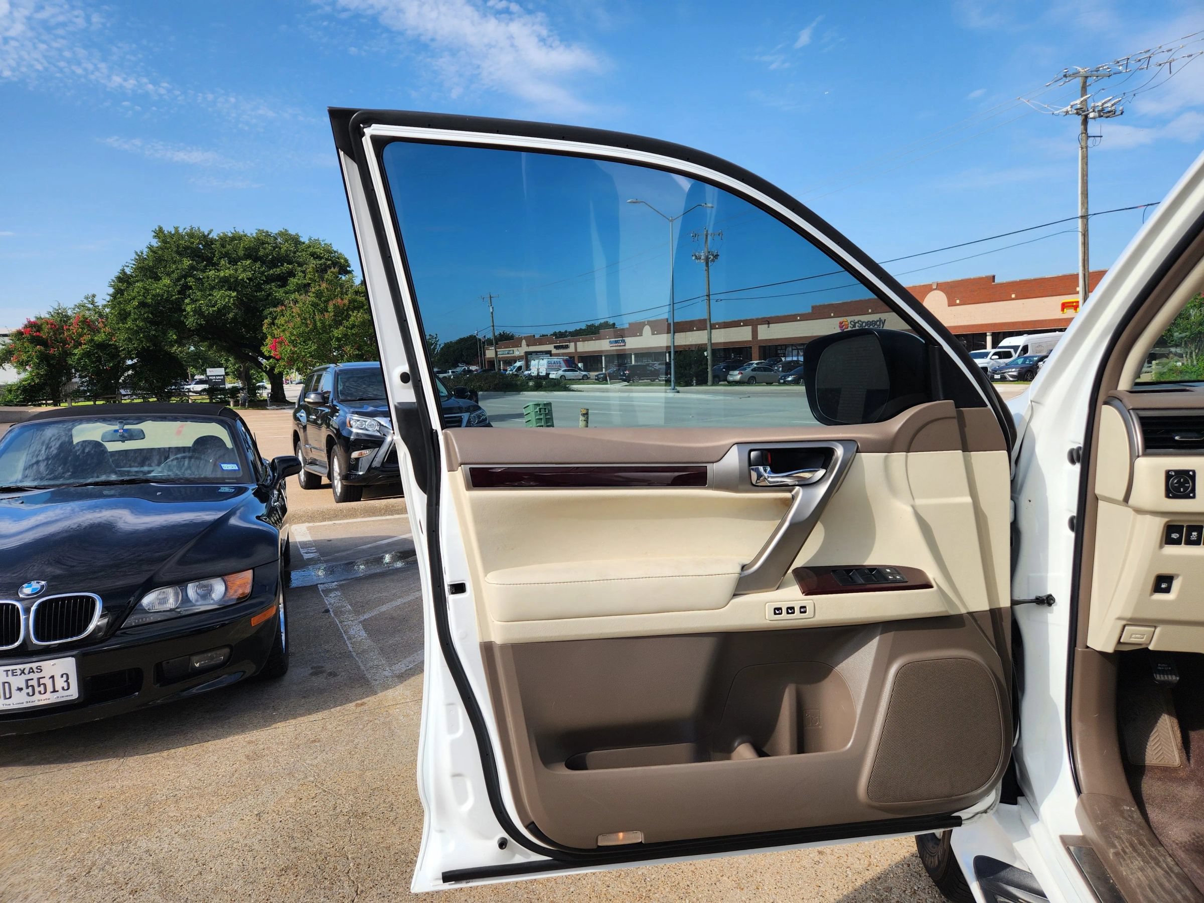 Used 2016 Lexus GX 460 w/ Premium Package AWD/4WD image 8