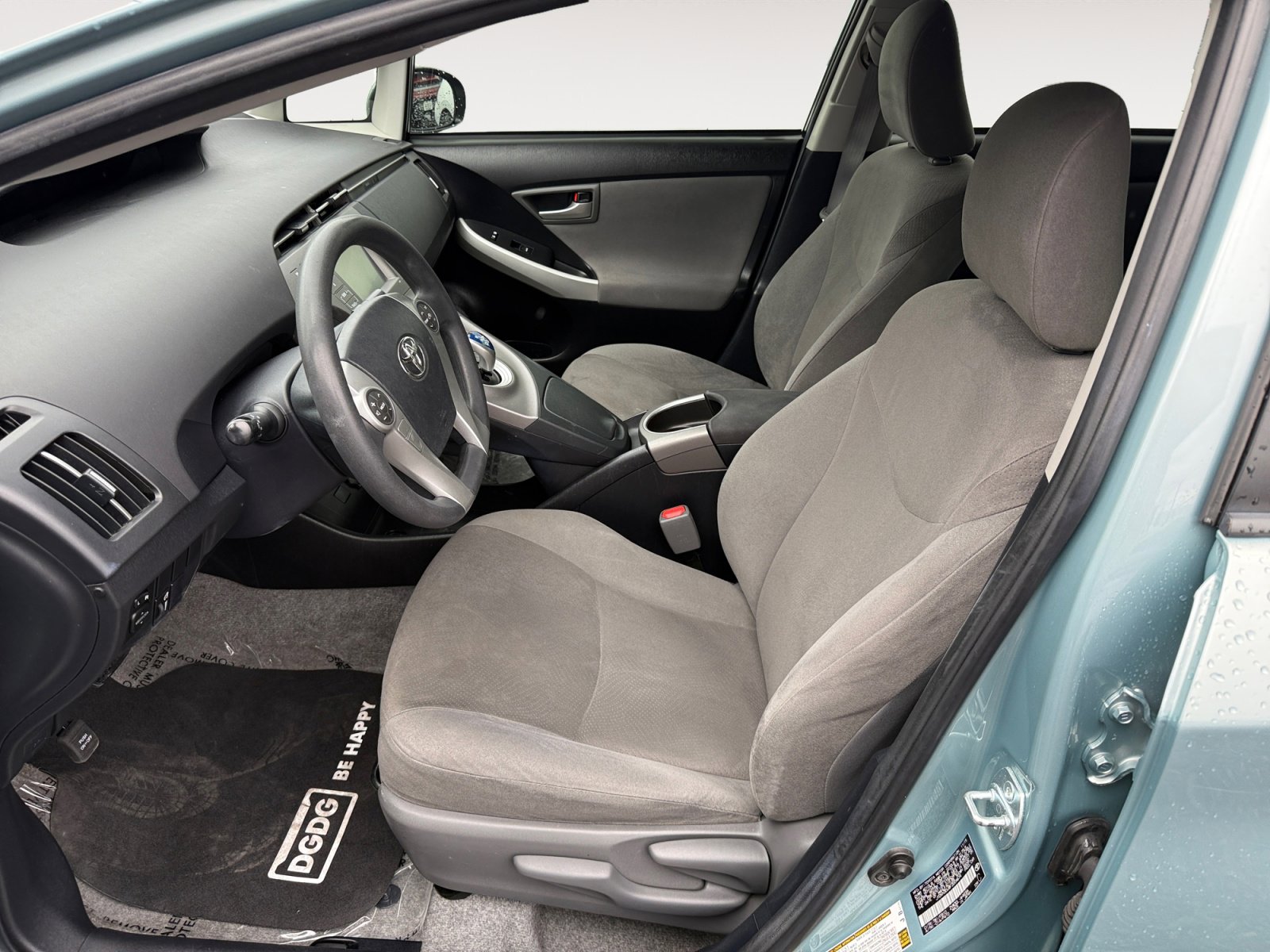 Used 2015 Toyota Prius Two image 10