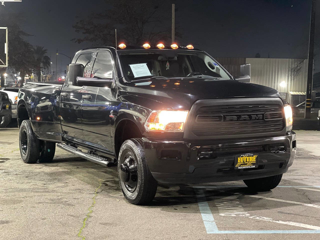 Used 2015 RAM 3500 Tradesman w/ Chrome Appearance Group image 2