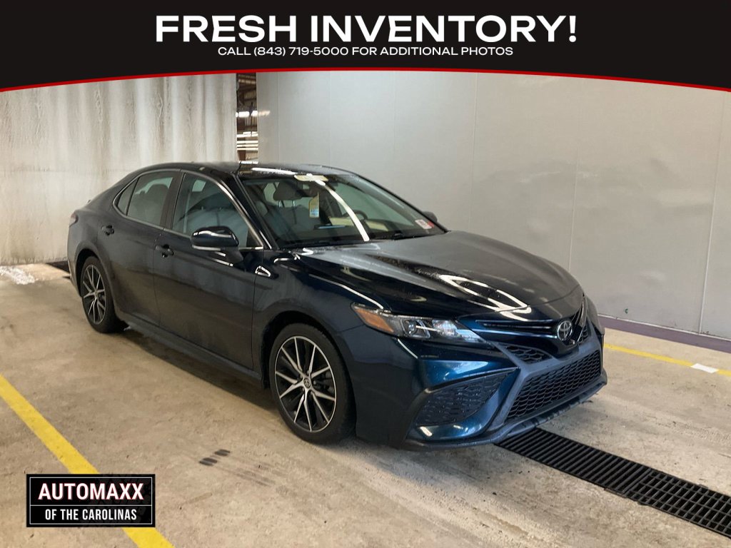 Used 2021 Toyota Camry SE