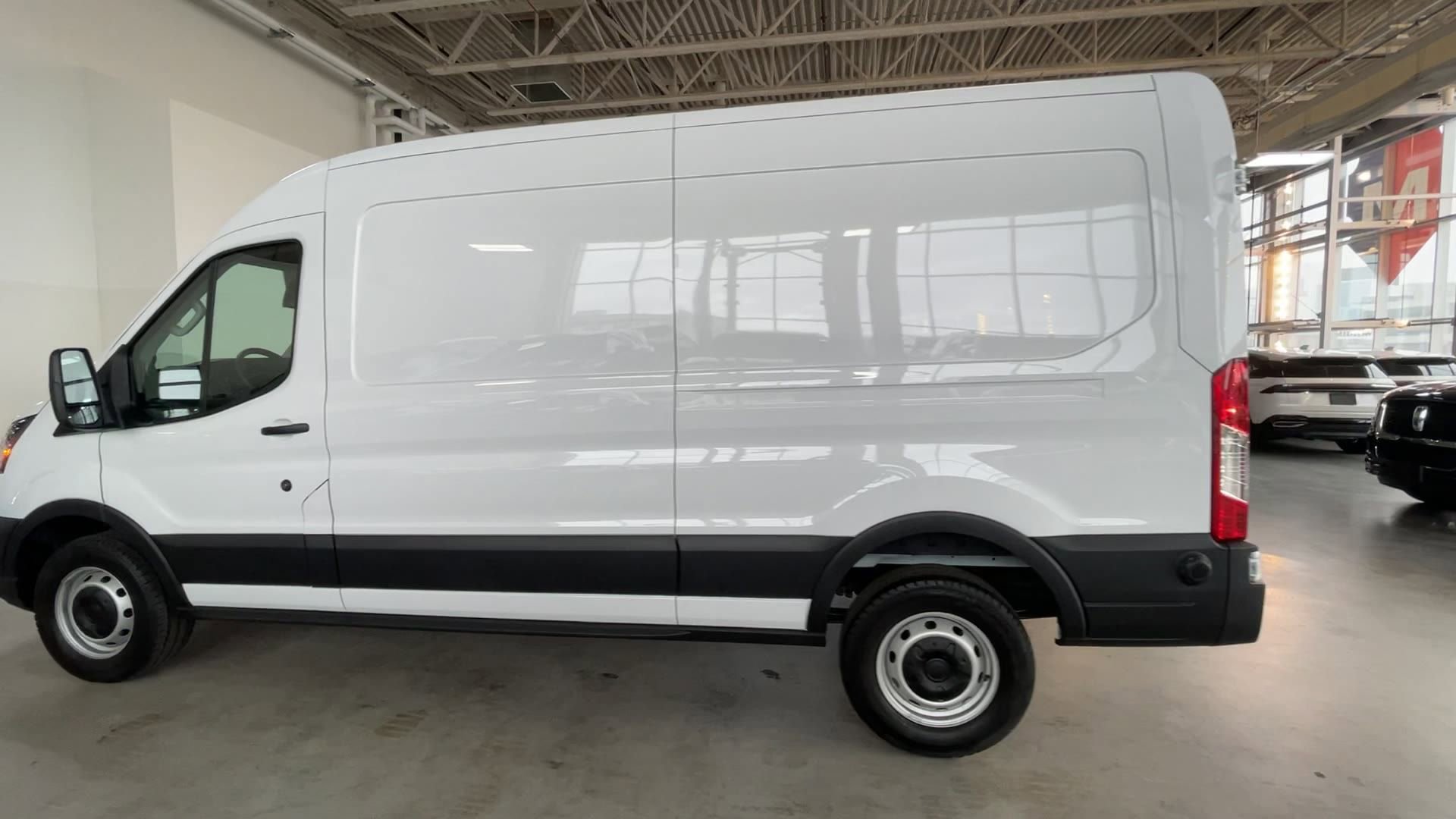 New 2024 Ford Transit 250 148 Medium Roof image 7