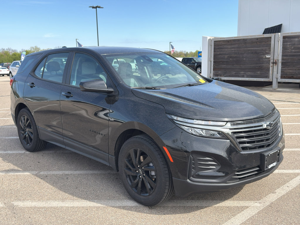 Used 2023 Chevrolet Equinox LS w/ Midnight Edition FWD image 8