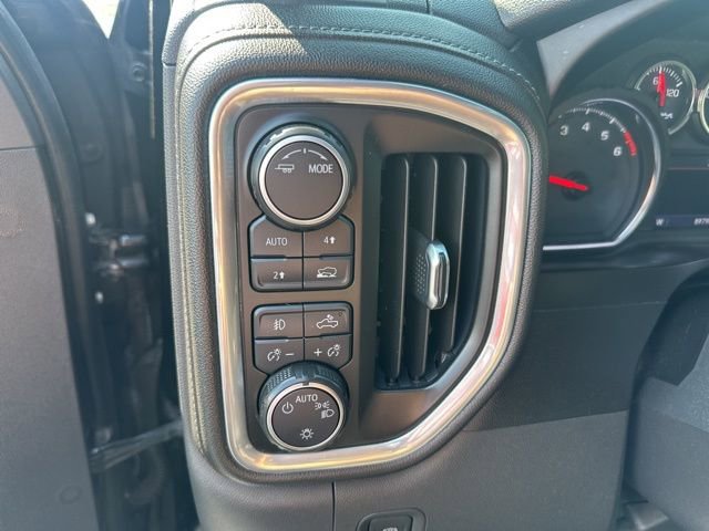 Used 2020 Chevrolet Silverado 1500 RST w/ All-Star Edition image 12