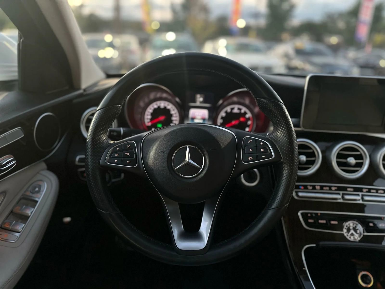 Used 2018 Mercedes-Benz C 300 4MATIC Sedan image 23