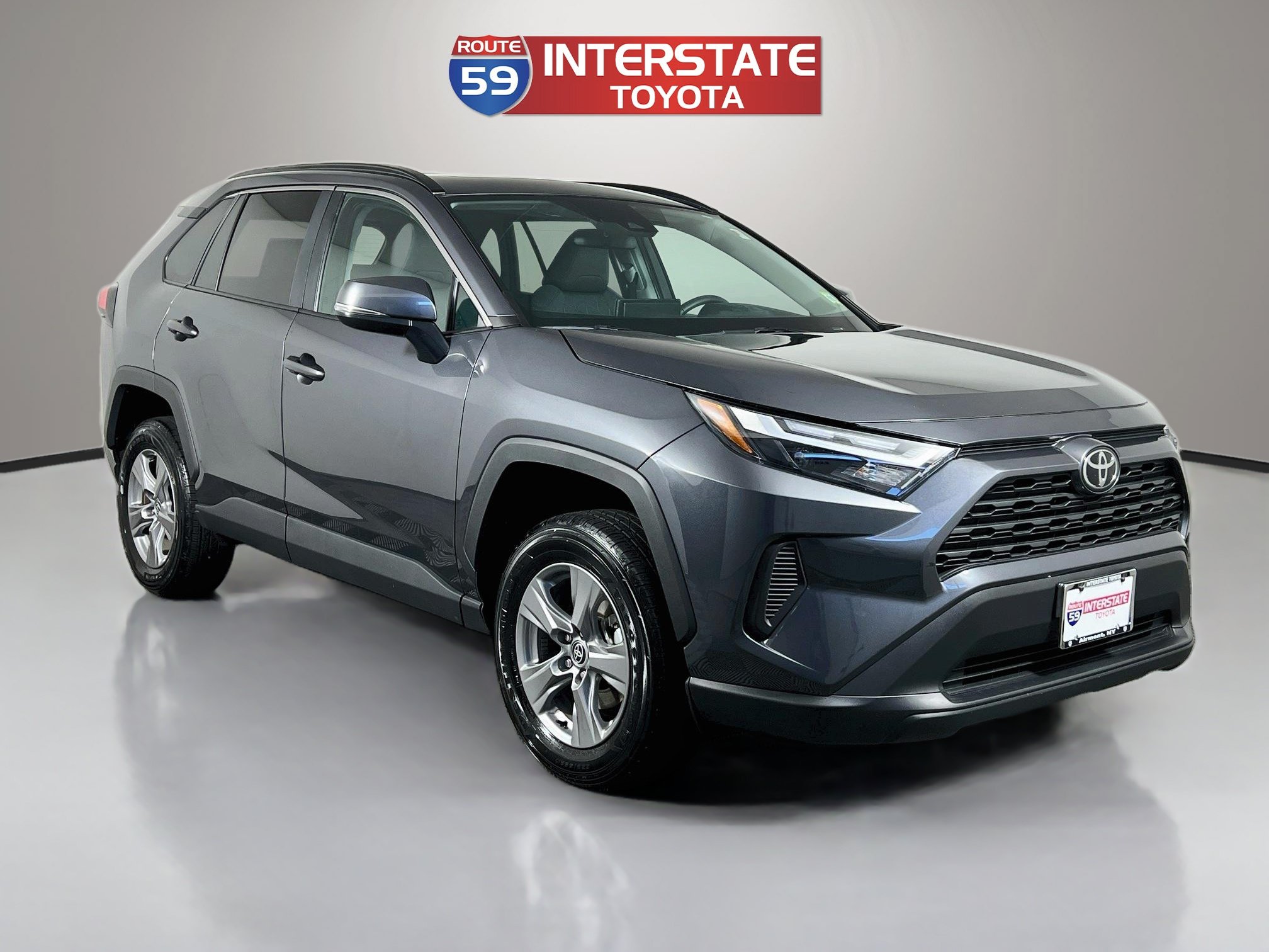 Used 2025 Toyota RAV4 XLE w/ Convenience Package AWD/4WD image 1