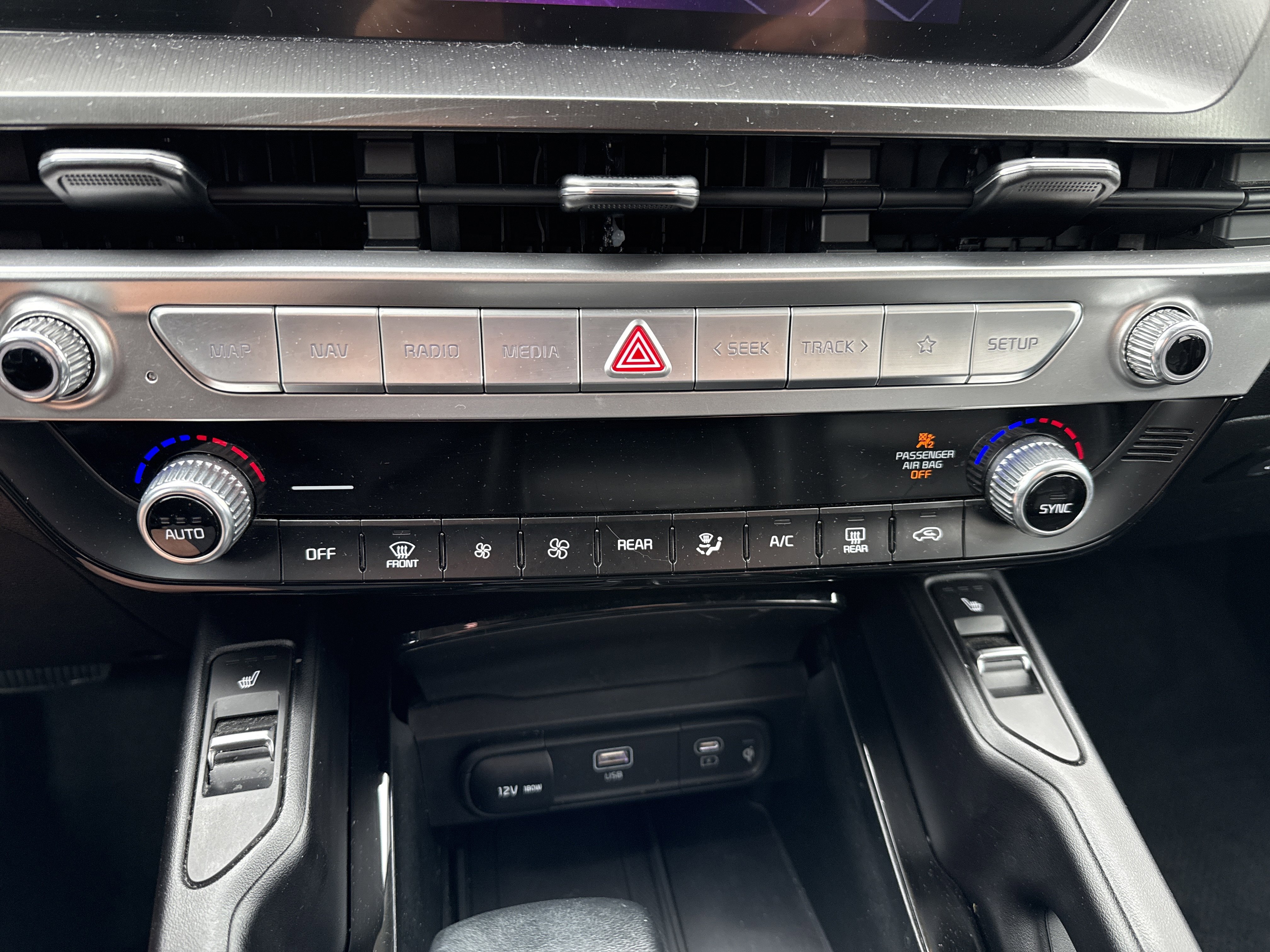 Used 2024 Kia Telluride S w/ S Sunroof Package image 26