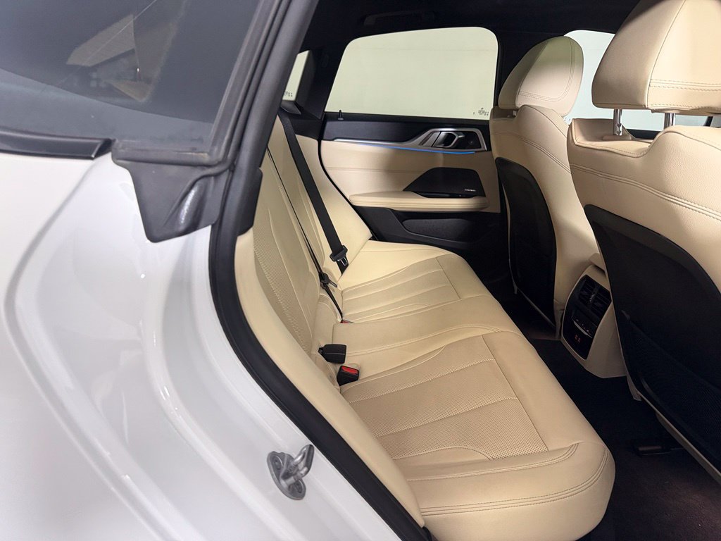 Used 2023 BMW i4 eDrive40 w/ Premium Package RWD image 15