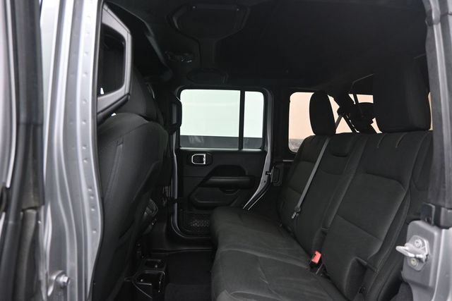 Used 2019 Jeep Wrangler Unlimited Sahara AWD/4WD image 11