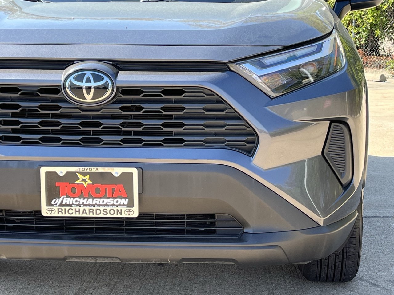 Used 2024 Toyota RAV4 LE FWD image 8