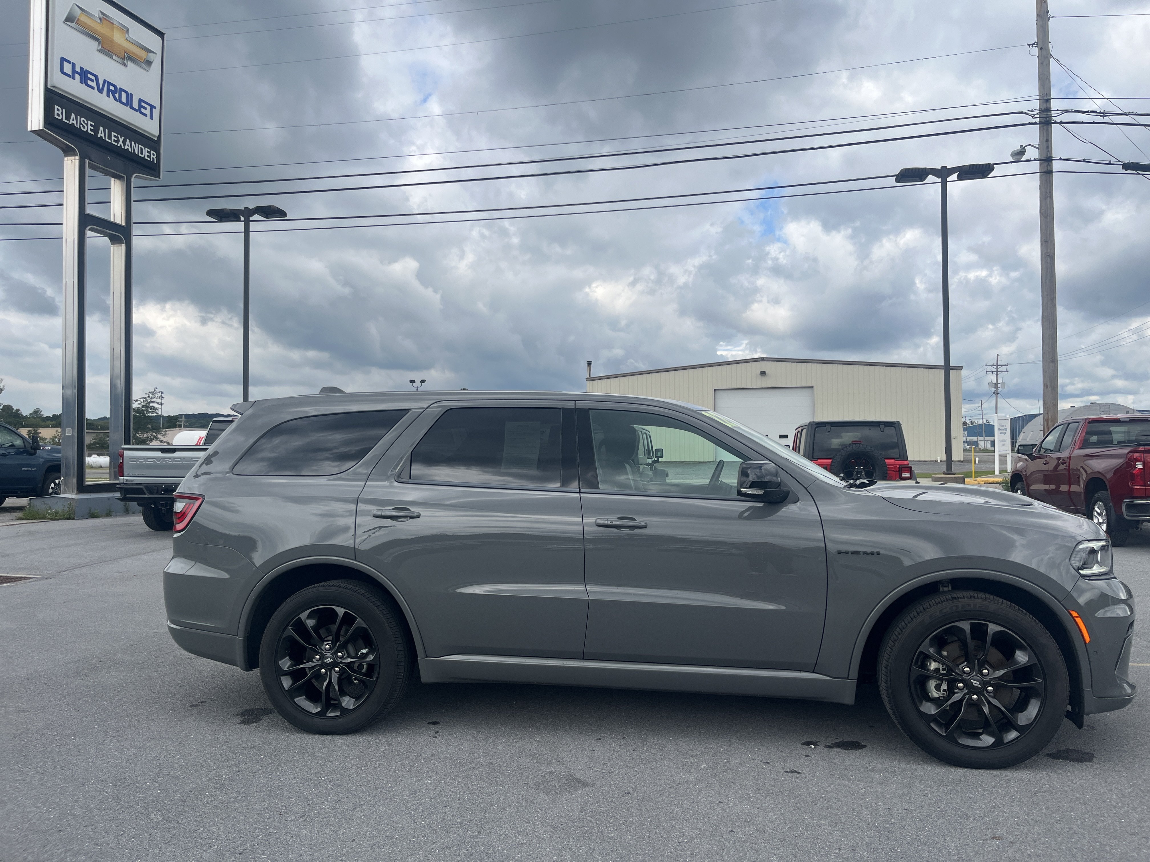 Used 2022 Dodge Durango R/T w/ Blacktop Package AWD/4WD image 12