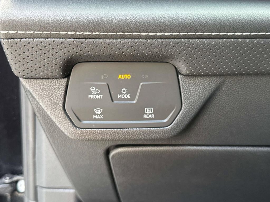 Used 2024 Volkswagen Atlas SE FWD image 23