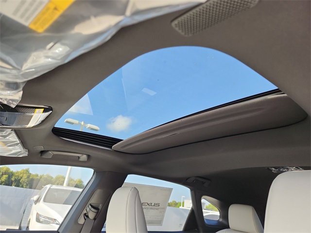 New 2025 Lexus RX 350h image 22