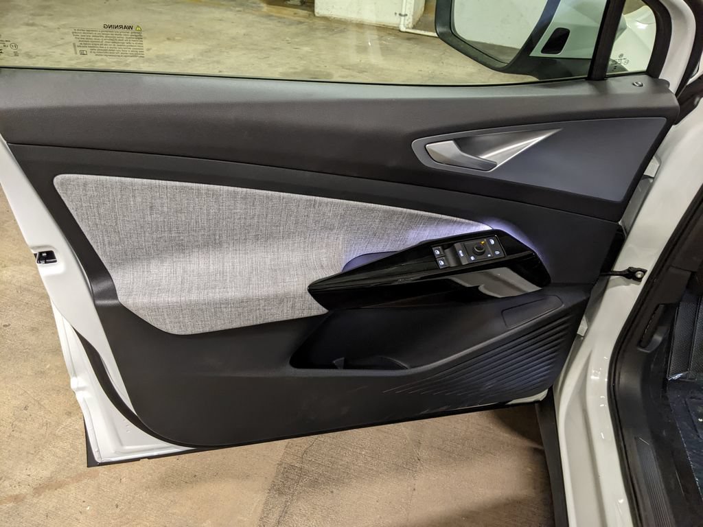 New 2026 Volkswagen ID.4 Pro RWD image 9