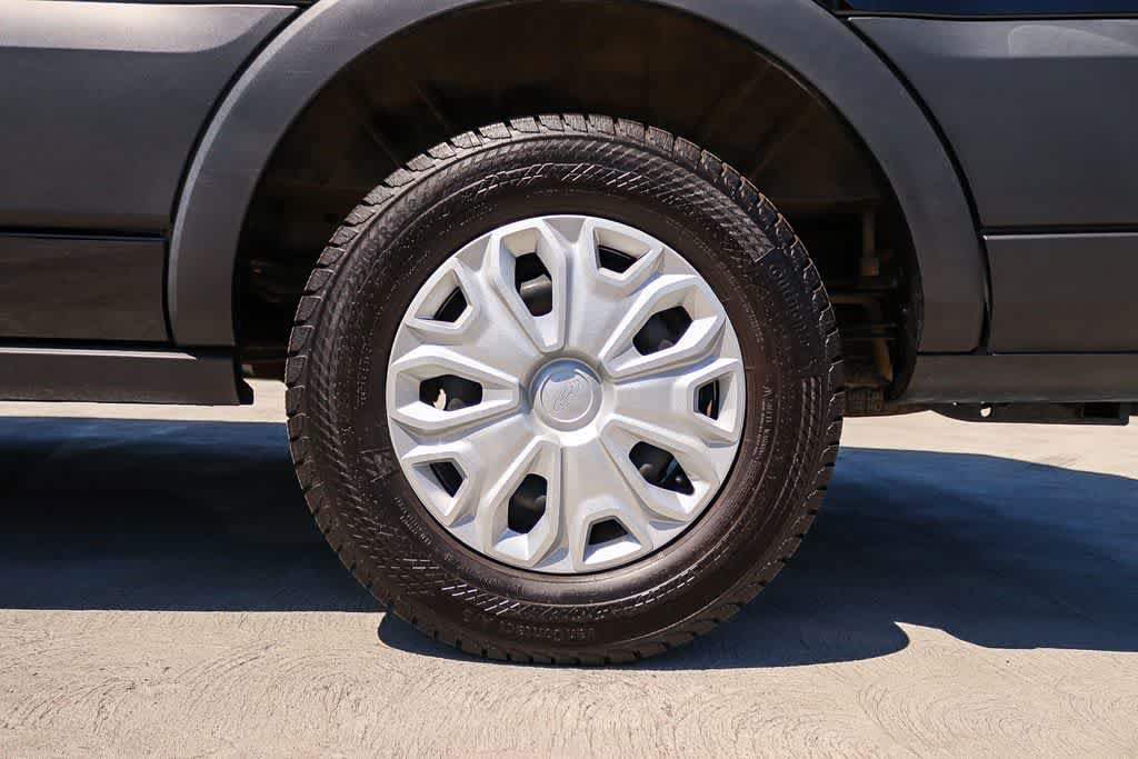 Certified 2025 Ford Transit 350 XLT RWD image 10