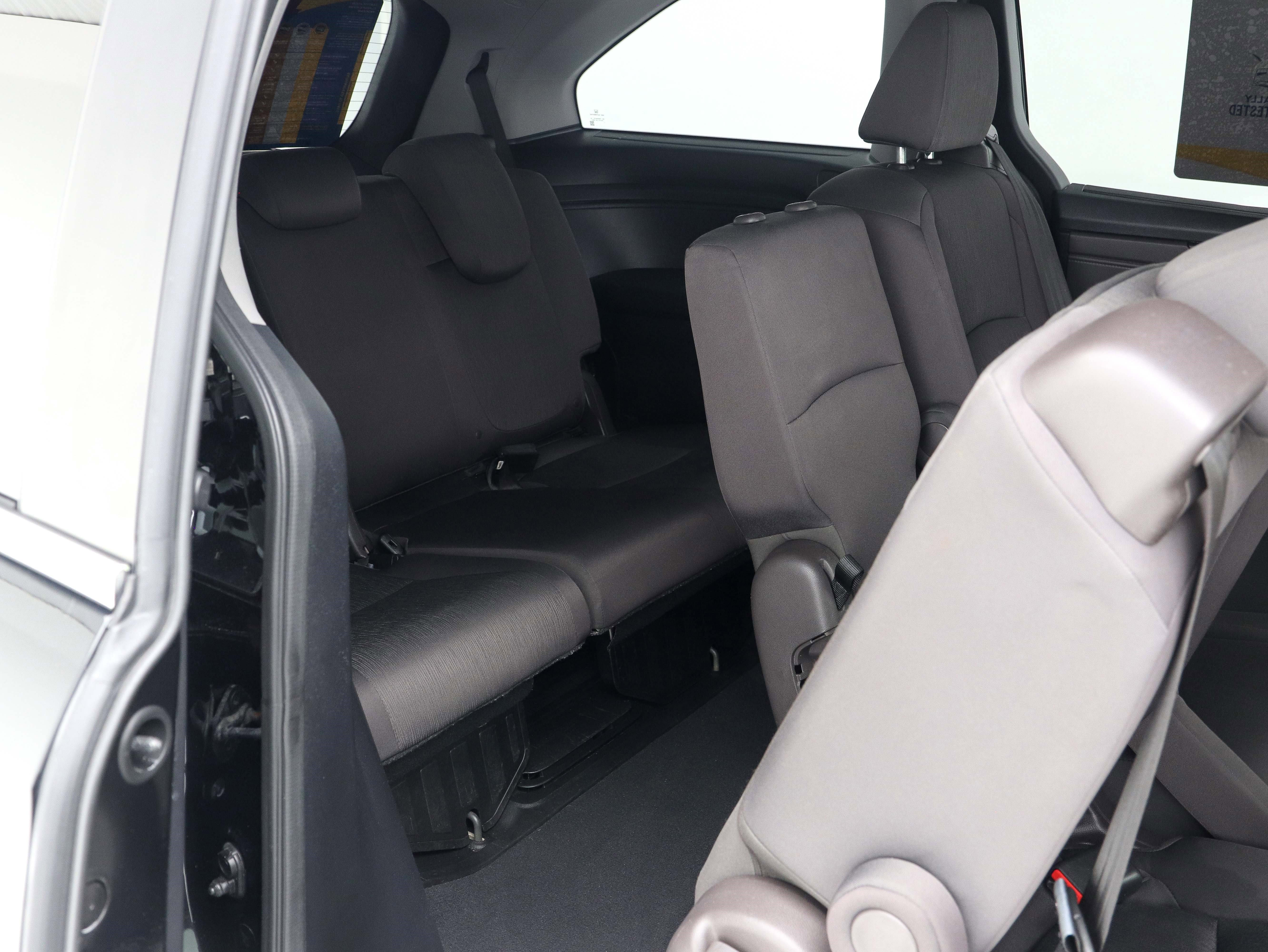 Used 2019 Honda Odyssey EX image 14