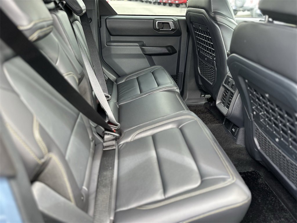 New 2025 Ford Bronco Badlands image 11