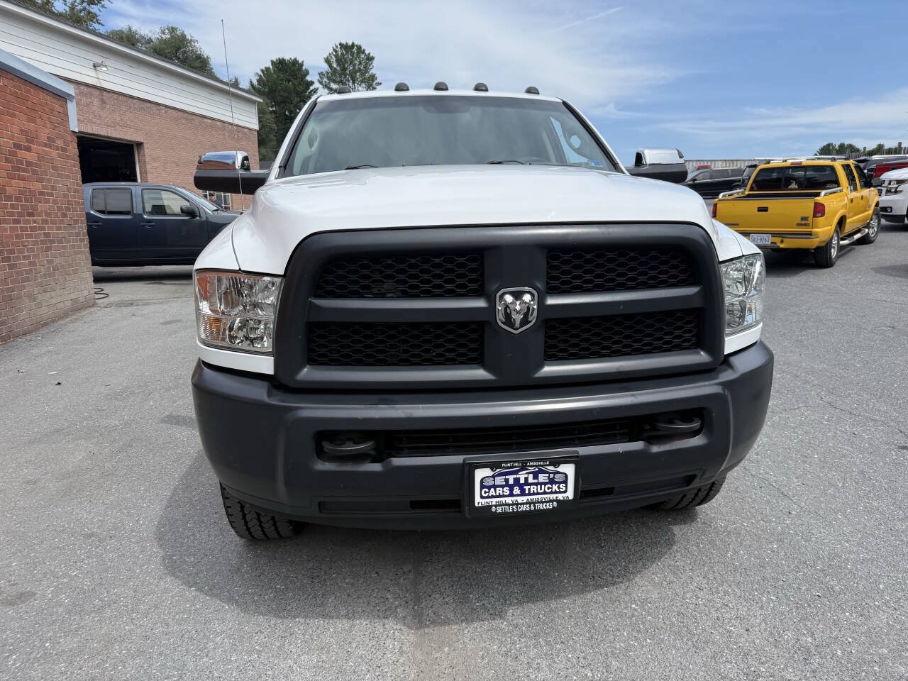 Used 2018 RAM 3500 Tradesman w/ Snow Chief Group AWD/4WD image 5