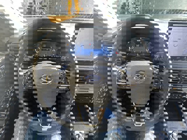 Used 2023 Ford Escape Platinum image 14