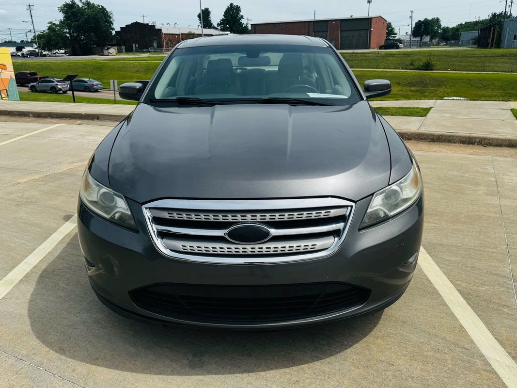 Used 2011 Ford Taurus SEL w/ 201A Rapid Spec Order Code FWD image 6