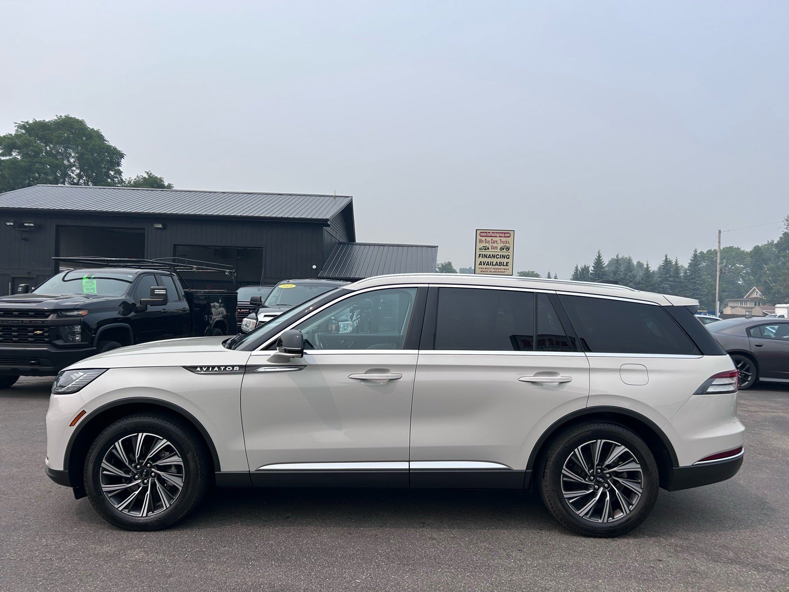 Used 2025 Lincoln Aviator AWD w/ Equipment Group 101A image 6