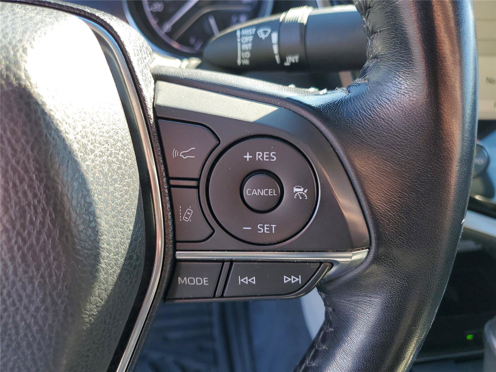 Used 2019 Toyota Camry XLE image 24