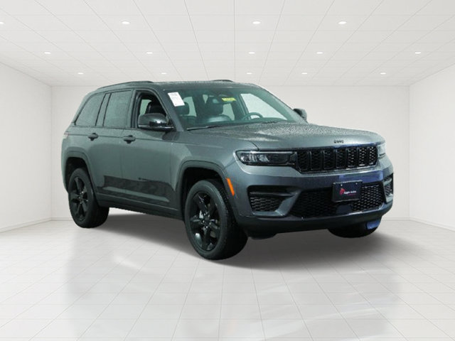 Used 2023 Jeep Grand Cherokee Altitude