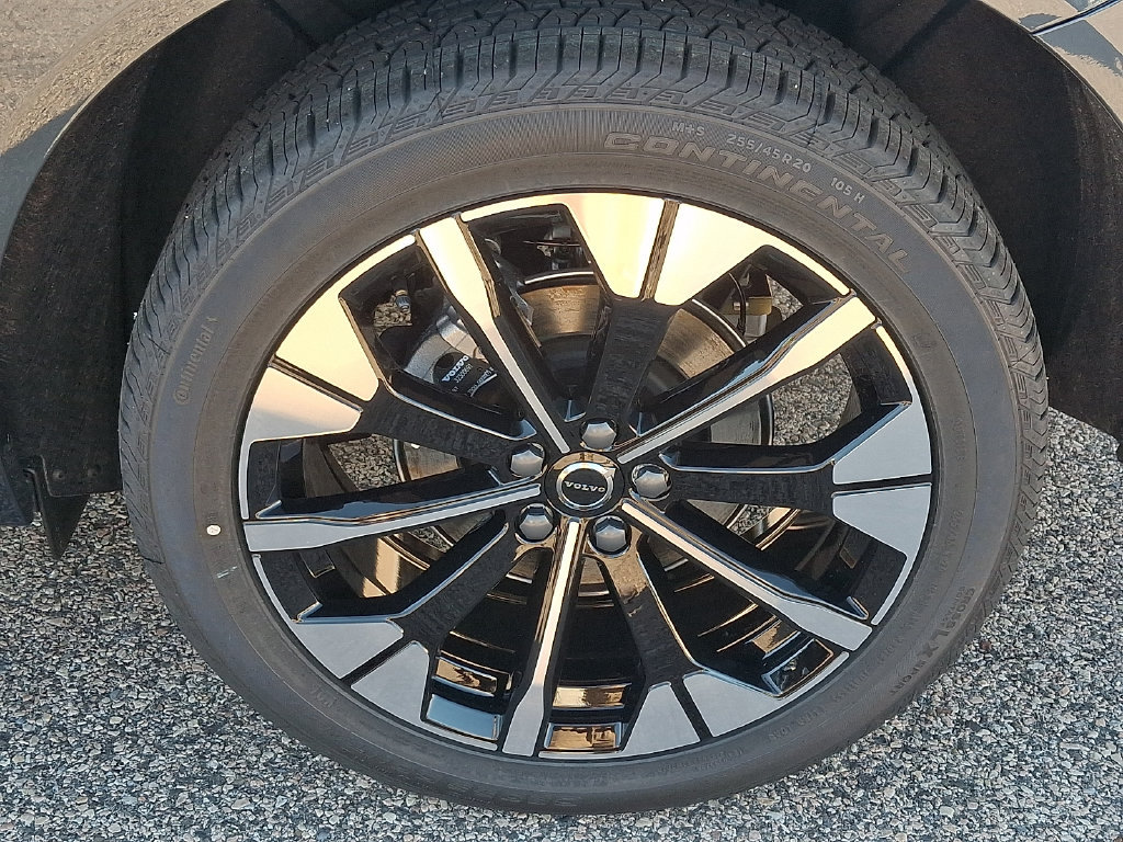 New 2027 Volvo XC60 B5 Ultra AWD/4WD image 7