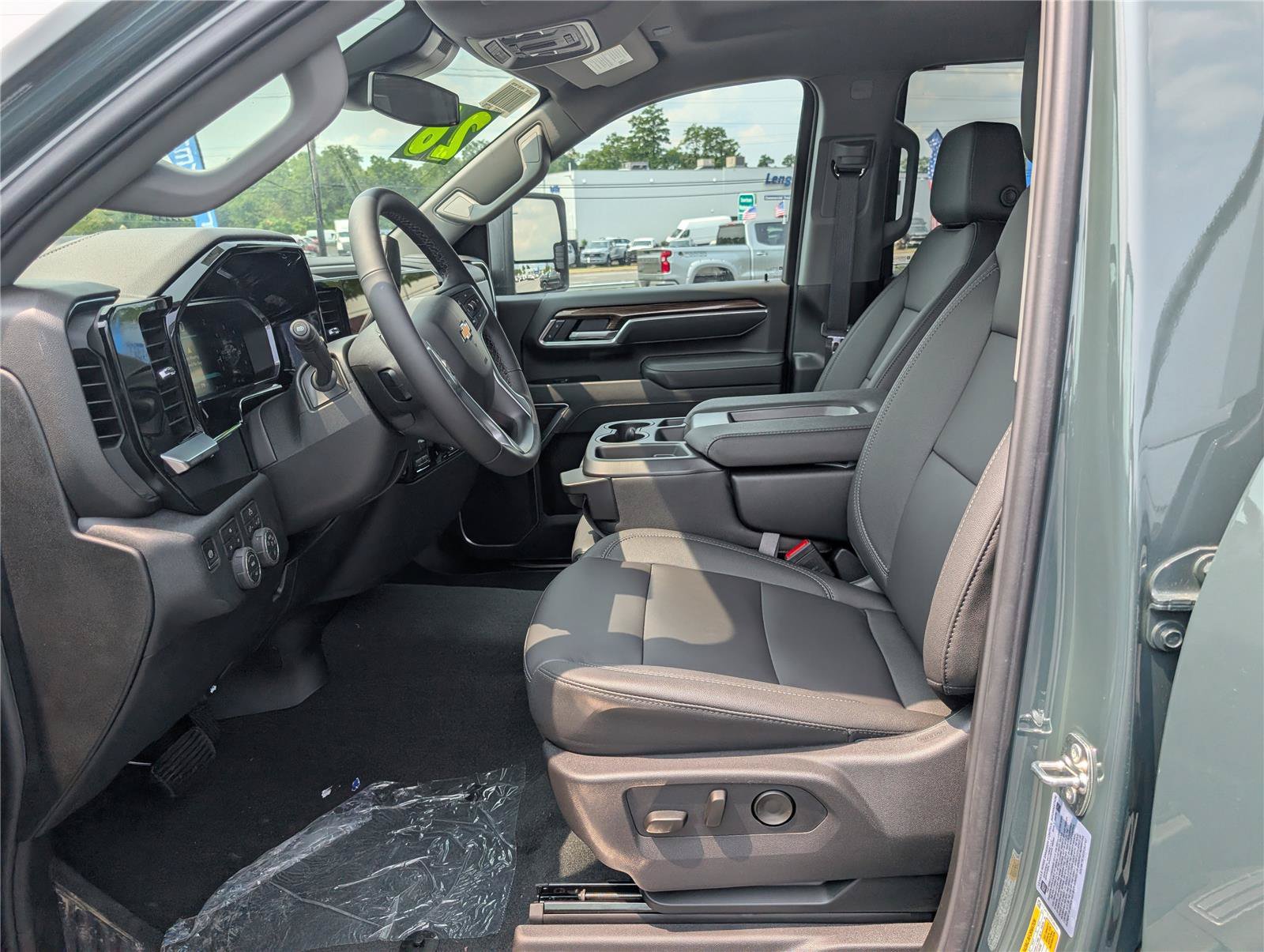 New 2026 Chevrolet Silverado 3500 LT AWD/4WD image 11