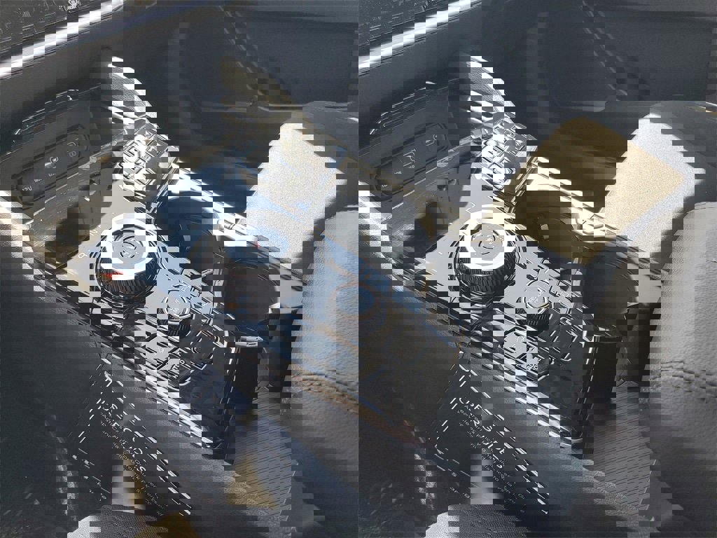 New 2025 Kia Sportage LX image 18