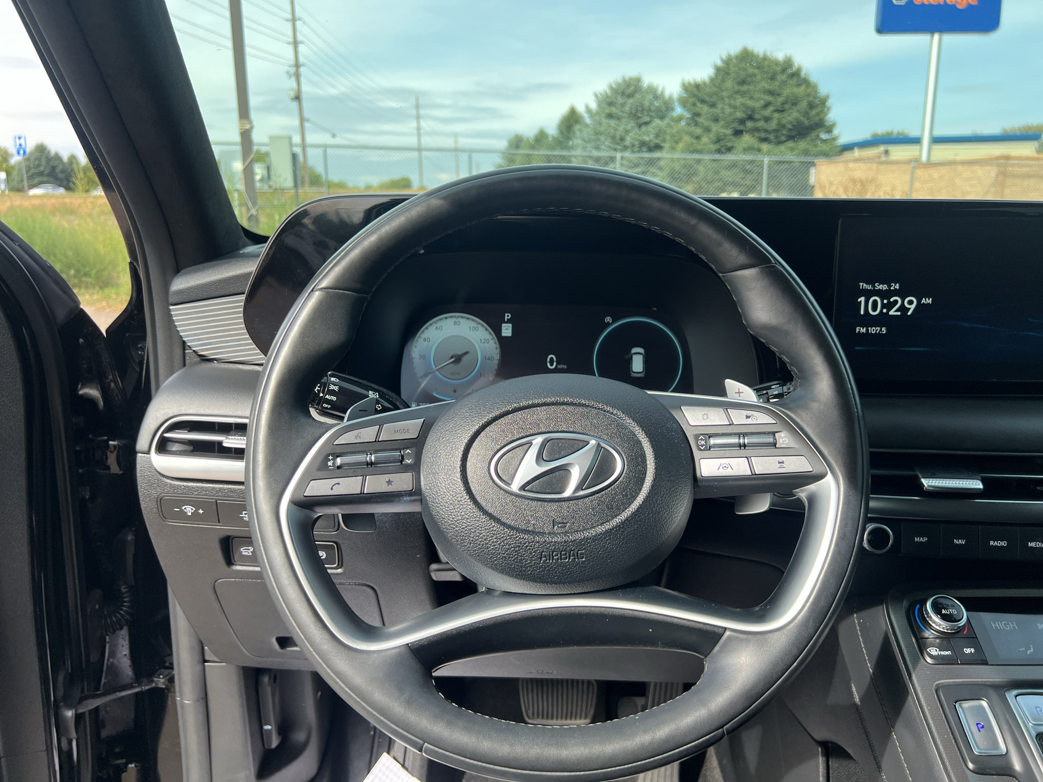 Used 2025 Hyundai Palisade Calligraphy AWD/4WD image 14