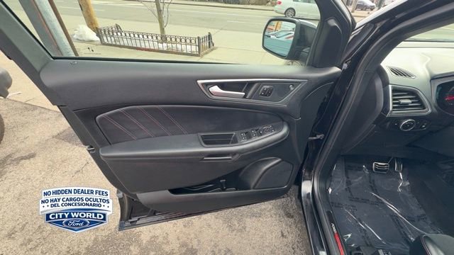 Certified 2024 Ford Edge ST w/ Equipment Group 401A AWD/4WD image 5