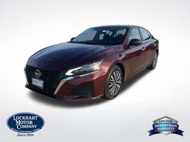 Used 2024 Nissan Altima 2.5 SV image 3