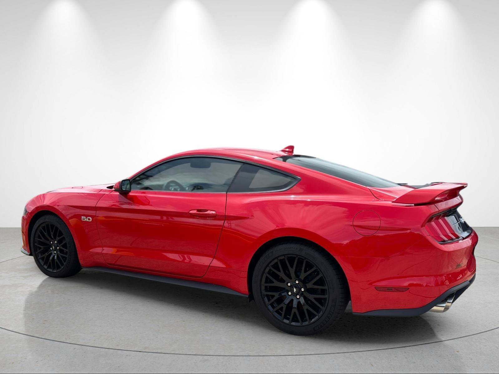 Used 2020 Ford Mustang GT Premium w/ GT Performance Package RWD image 2