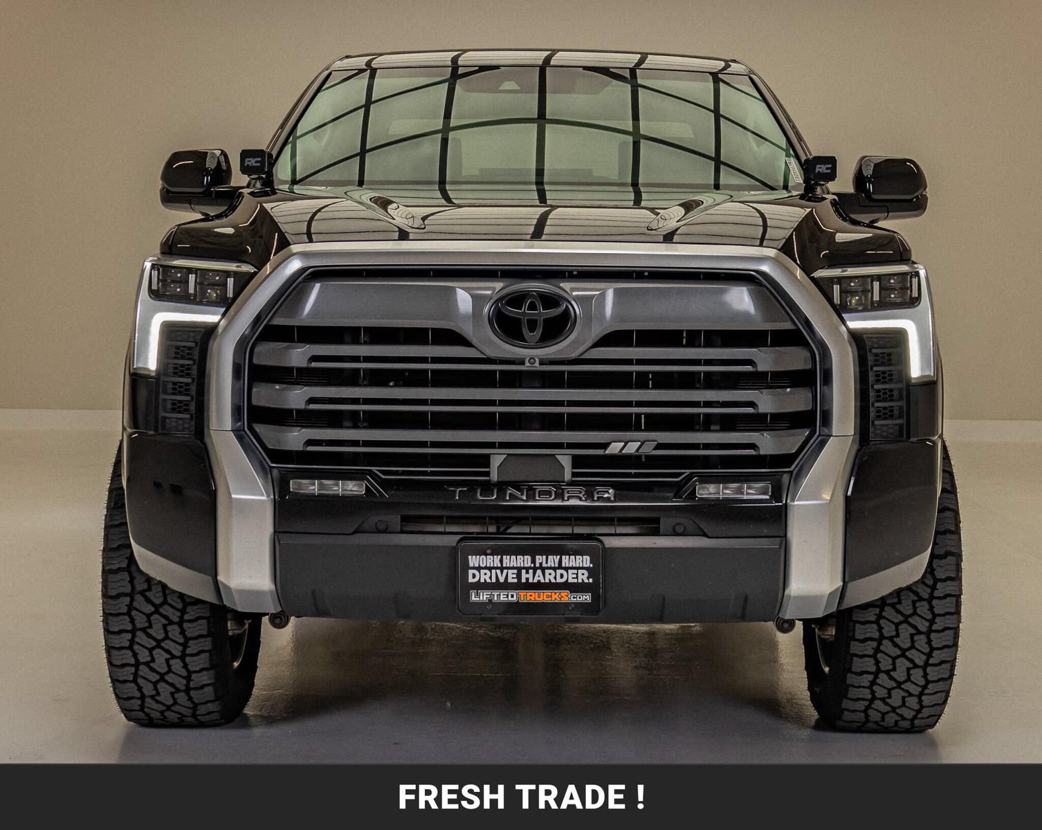 Used 2024 Toyota Tundra Limited AWD/4WD image 3