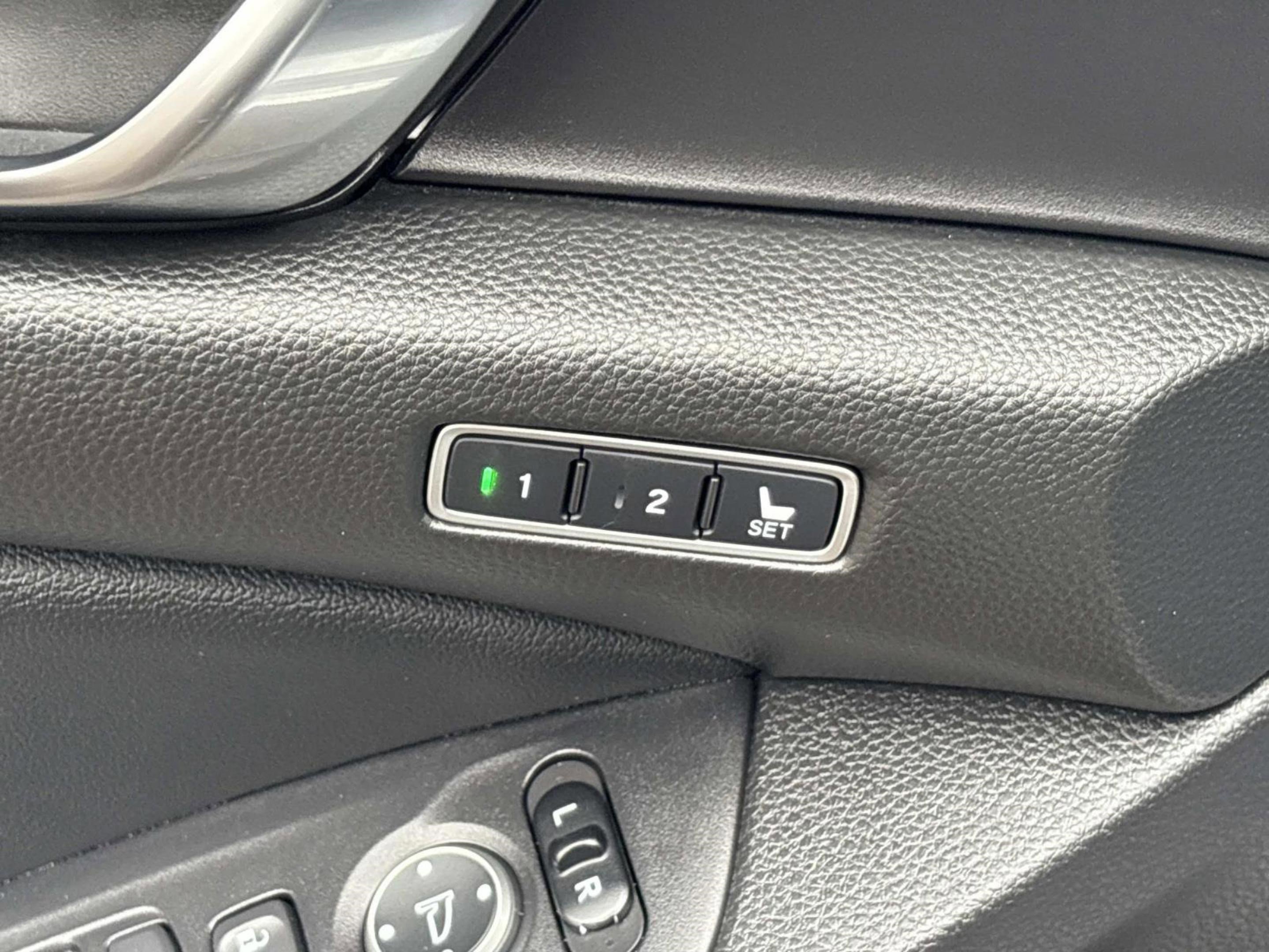 Used 2021 Honda Accord EX-L image 23