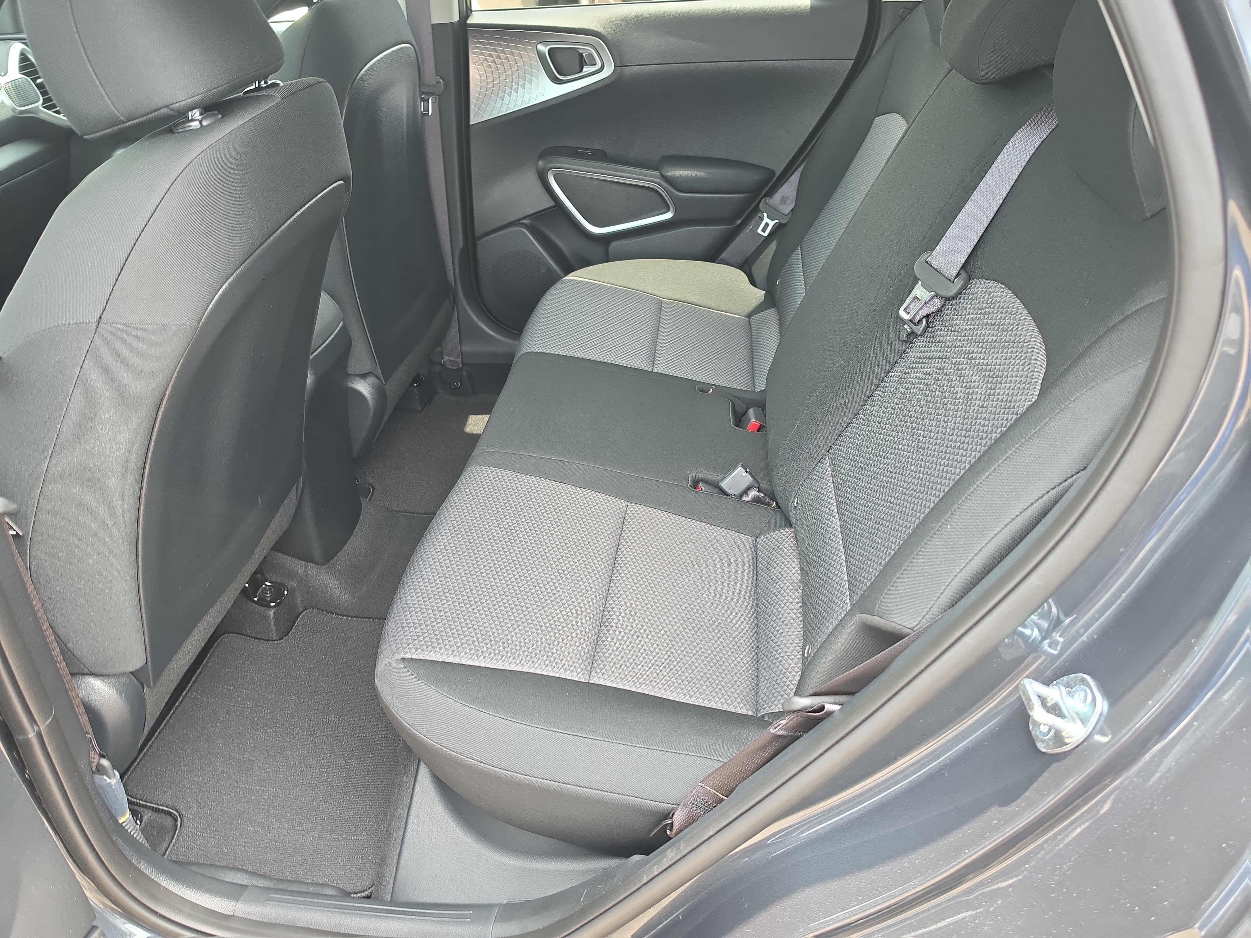 Certified 2025 Kia Soul LX FWD image 16