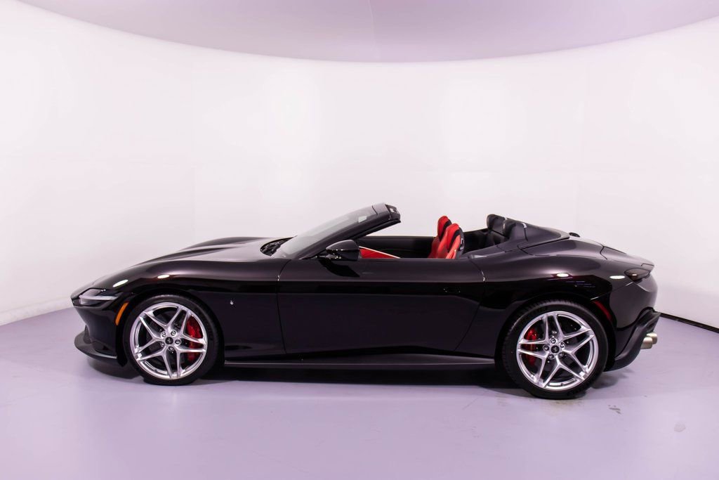 Certified 2024 Ferrari Roma Spider image 9
